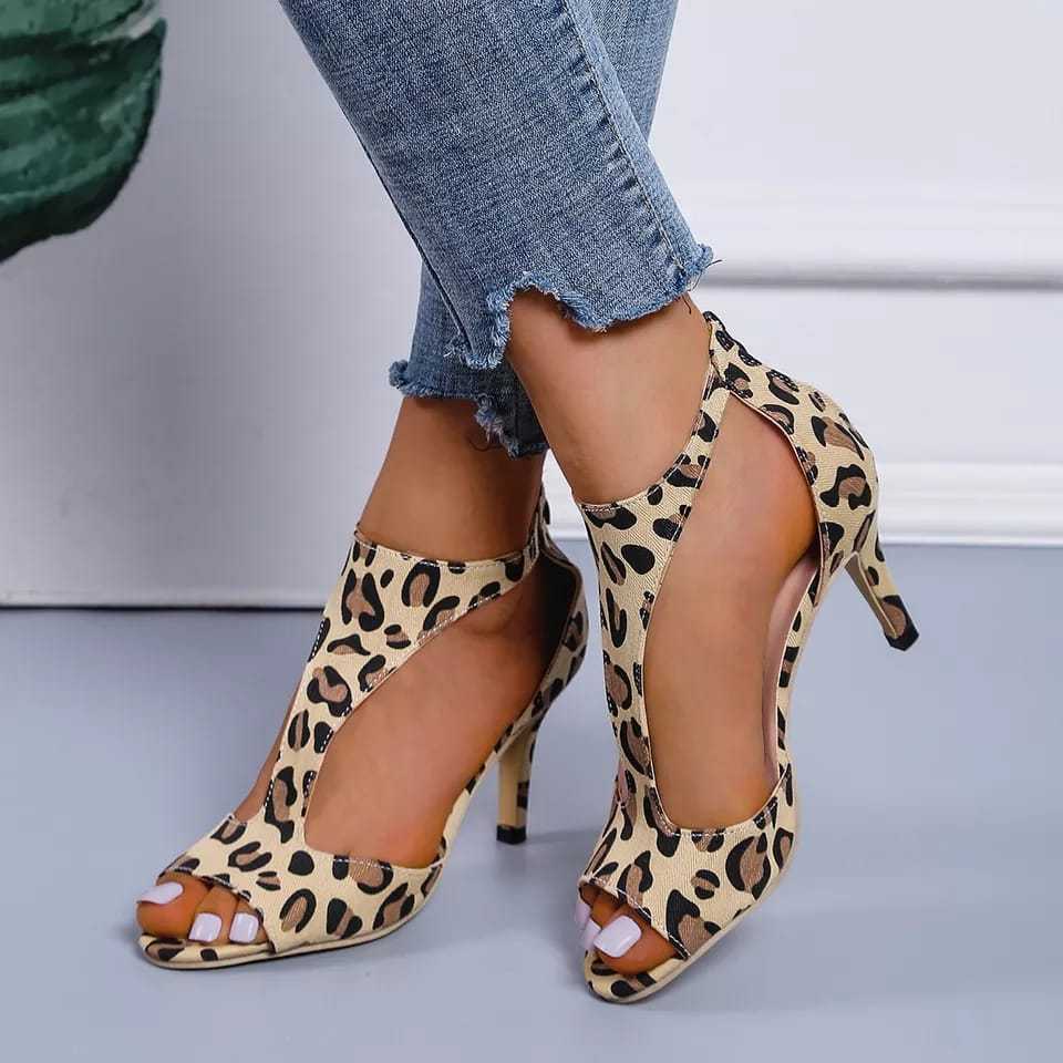 Sandales à Talons – Éclat Nocturne & Audace Féminine 👠