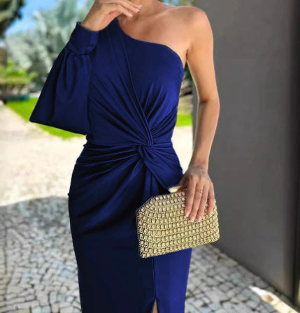 Robe Épaule Nue – Nœud Asymétrique & Allure Fatale👠