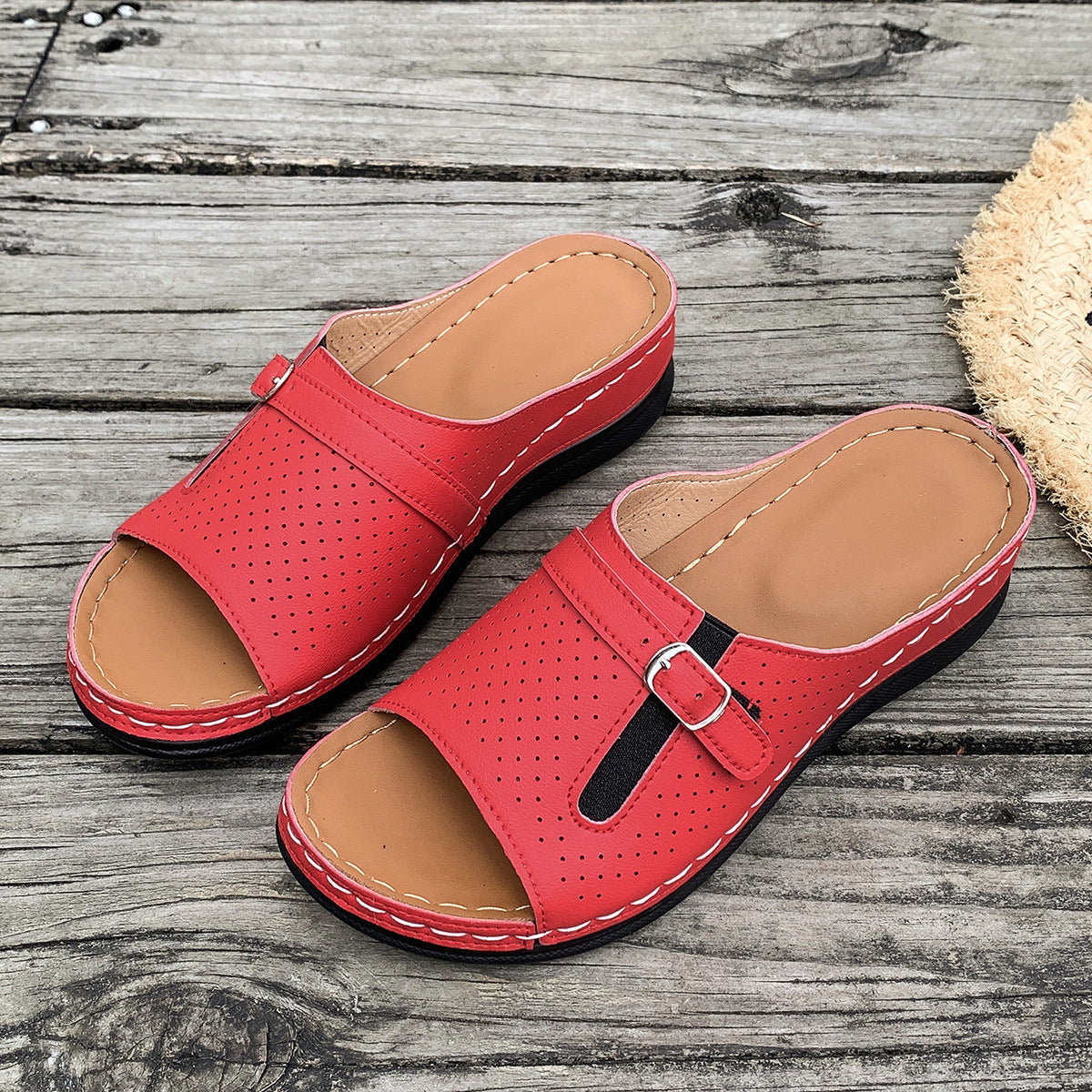 Mules Bouclées – Chic Nomade & Légèreté d’Été ️🌼