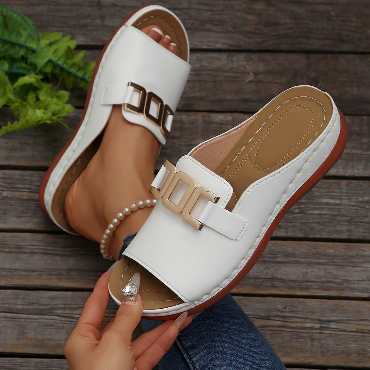 ✨ Sandales Compensées – Chaînes d’Été & Allure Romaine ☀️