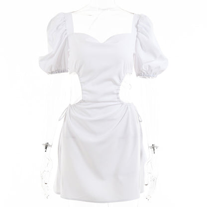 Robe Courte Dos Nu – Minimalisme Chic & Éclat d’Été 👗