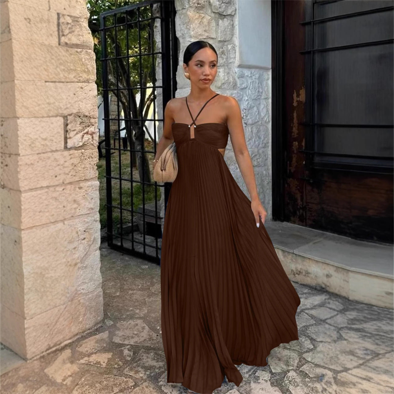 Robe Plissée – Soirées Étoilées & Liberté Sans Manches ✨