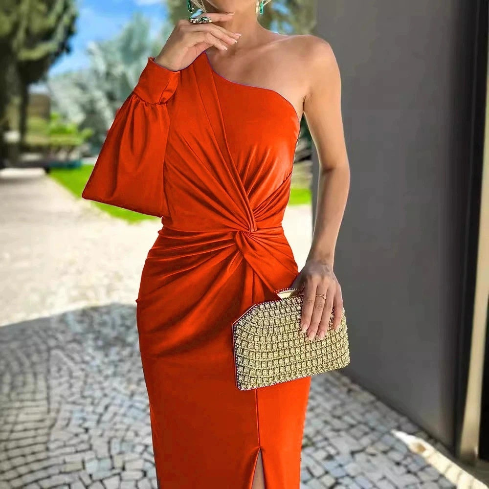 Robe Épaule Nue – Nœud Asymétrique & Allure Fatale👠