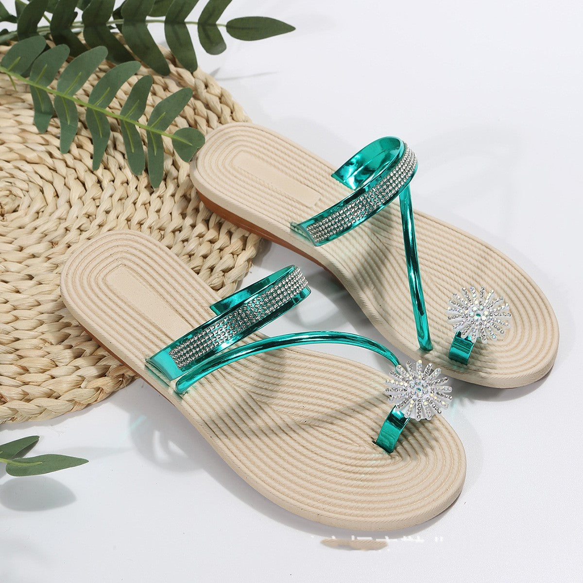 Sandales Été XXL – Liberté Assumée & Pas Légers🌸