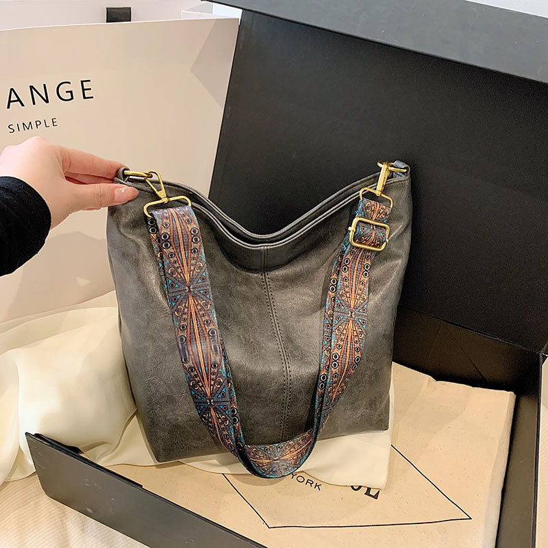 Sac Rétro – Bandoulière & Capacité Nomade 🖤