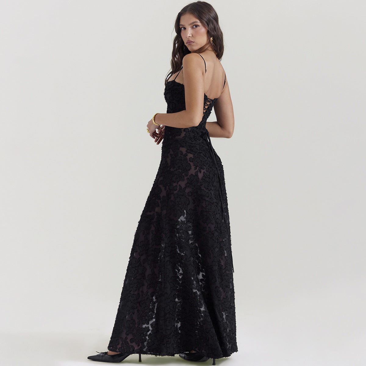 Robe Dentelle – Épure d’Été & Élégance Nocturne🖤