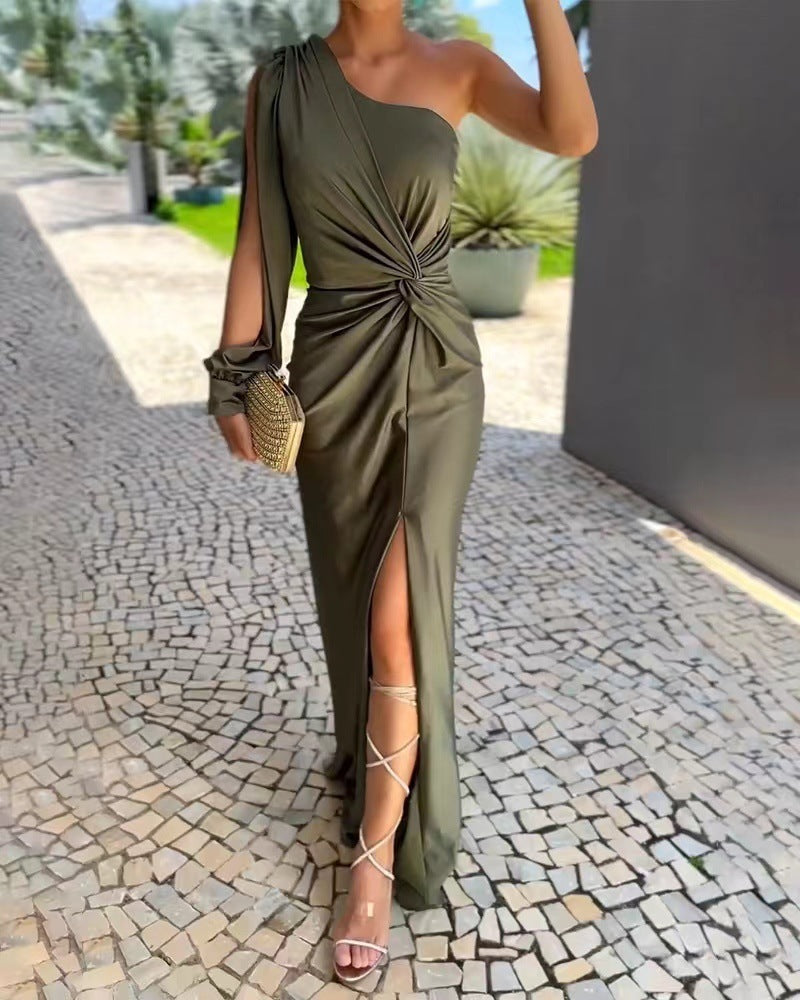 Robe Épaule Nue – Nœud Asymétrique & Allure Fatale👠