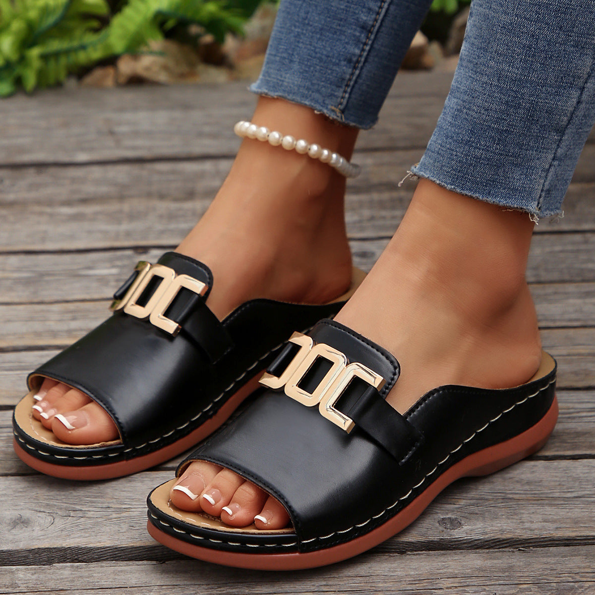 ✨ Sandales Compensées – Chaînes d’Été & Allure Romaine ☀️