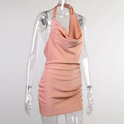 Robe Satinée – Été Glam & Dos Nu Libre🥂