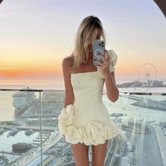 Robe Une Épaule – Fleurs en Bourgeon & Soirées Étincelantes 🌙